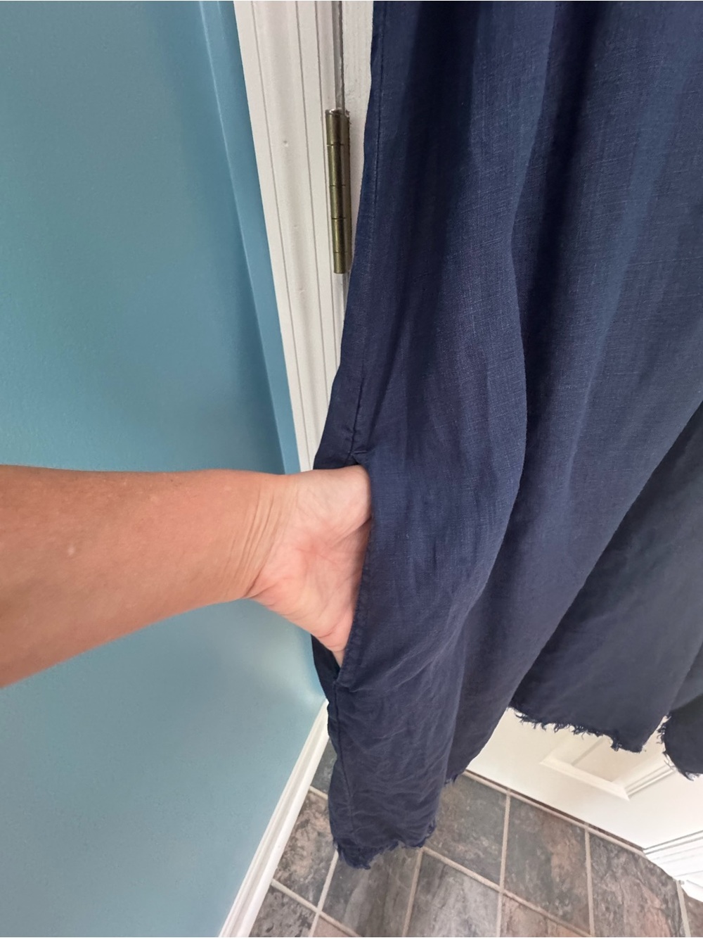 Tommy Bahama Linen V-Neck Sleeveless Dress in Indigo - Picture 4 of 5